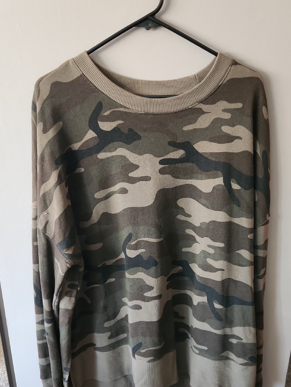 Time and Tru Crewneck Camo Knit Pullover Sweater